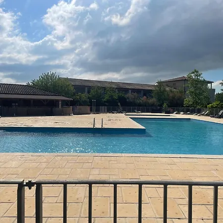 Charmant A Avec Piscine Partagee 45 M² 아파트 *